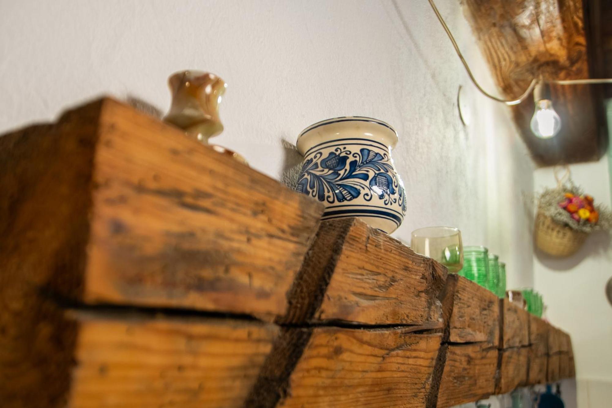 Bike House - 250-Year-Old Restored House In A Quiet Area Braşov Exterior foto